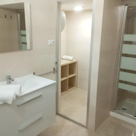 Claret Palmas De Gran Canaria Las Palmas de Gran Canaria